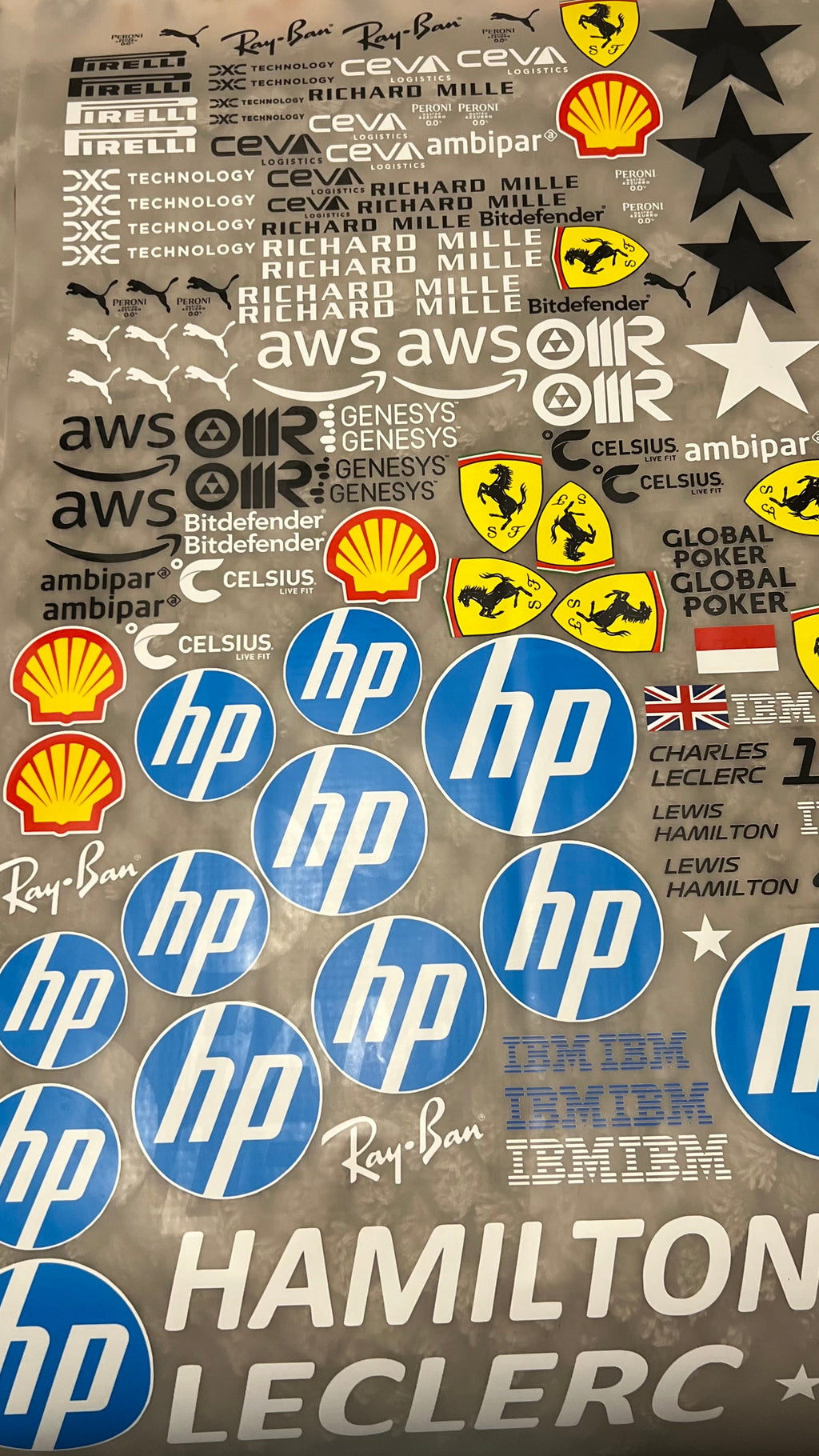 Ferrari F1 logos 2025 pack completo Hamilton y Leclerc PDF + PNG en alta resolución